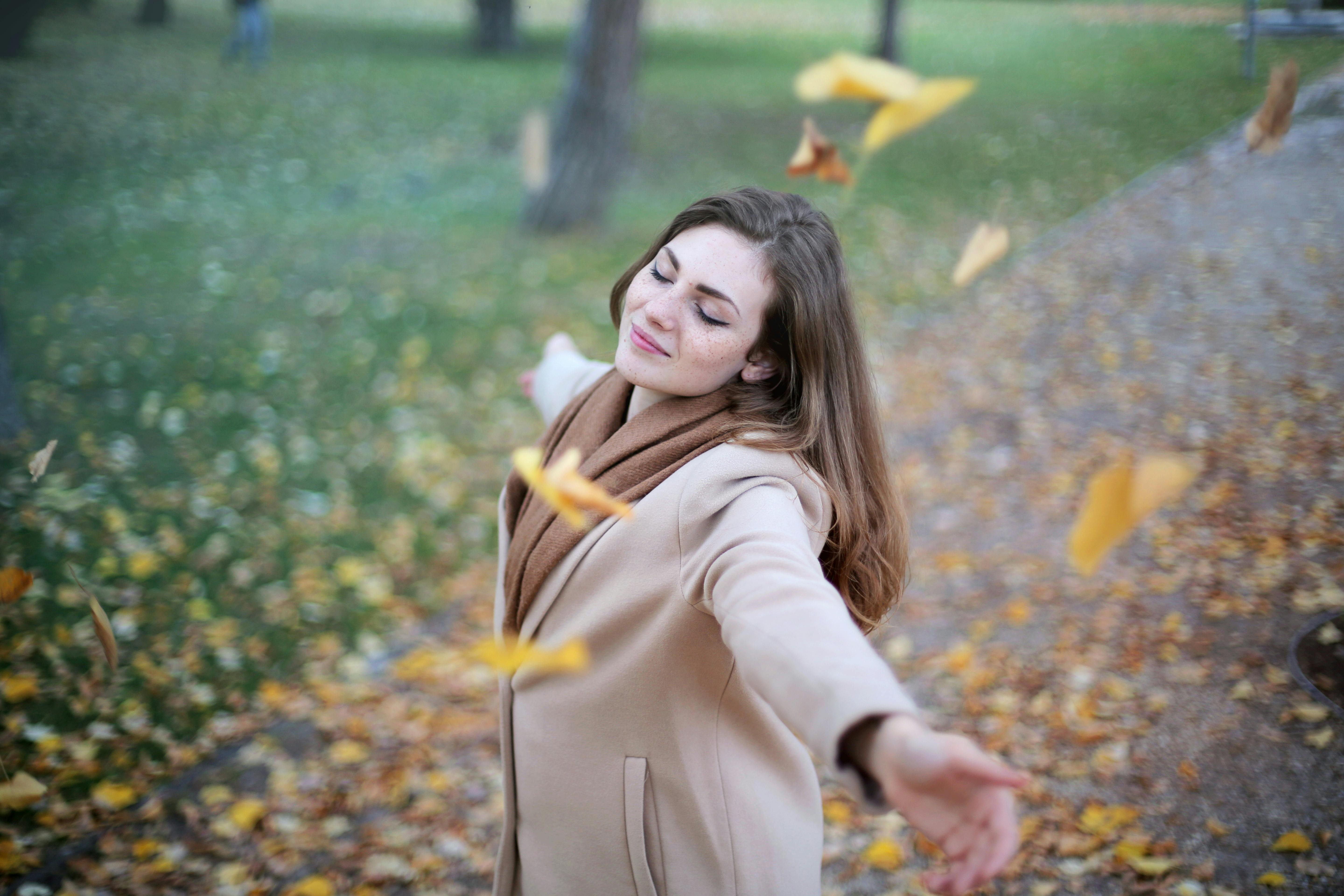 Woman smiling | Source: Pexels
